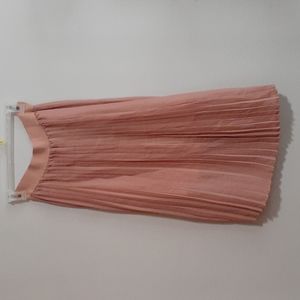 Pleated skirt